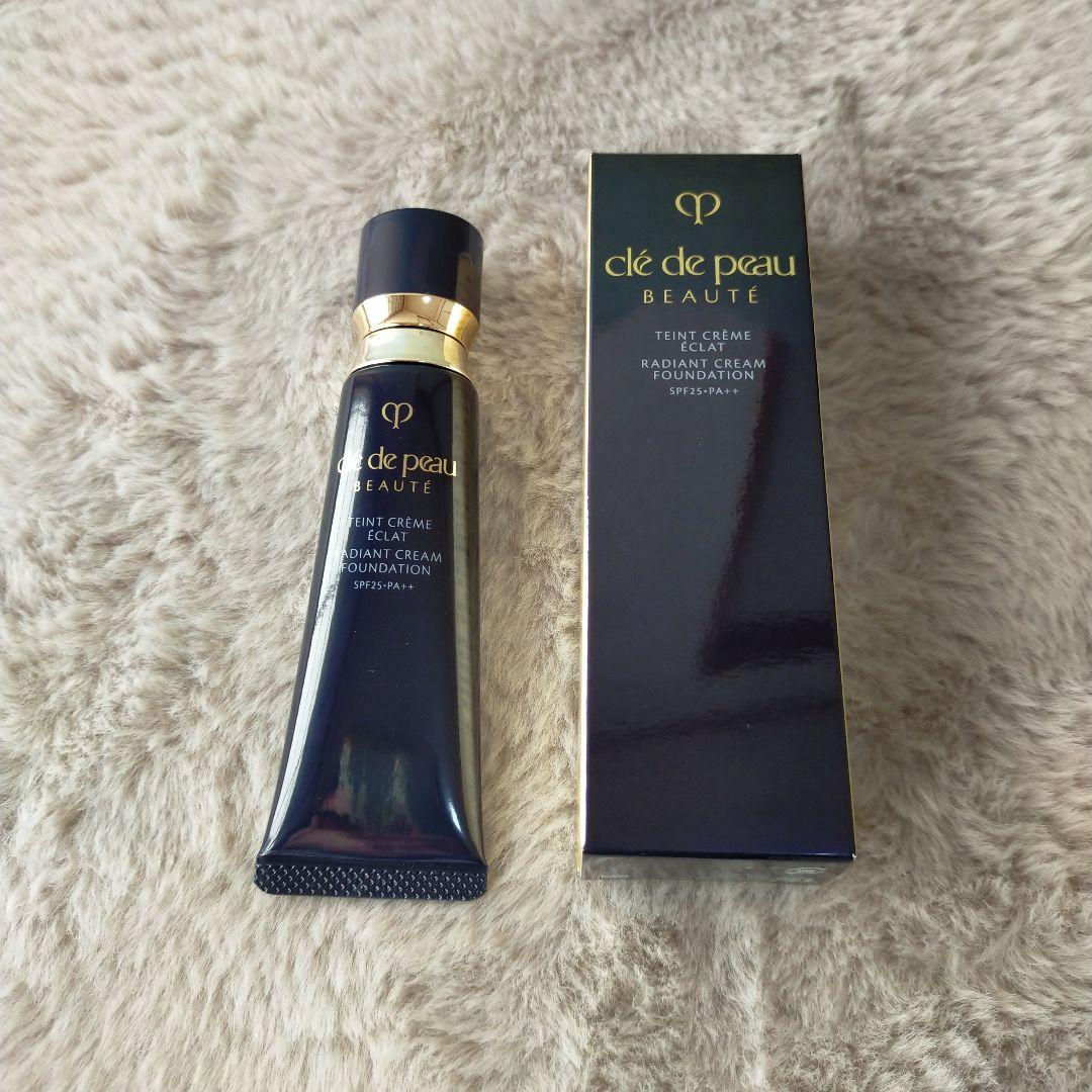 クレ・ド・ポー ボーテ　 タンクレームエクラｎ　ピンクオークル10