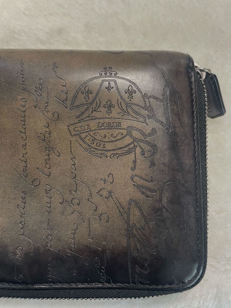 ピコレ‼️ベルルッティBerlutiカリグラフィTALIラウンドファスナー