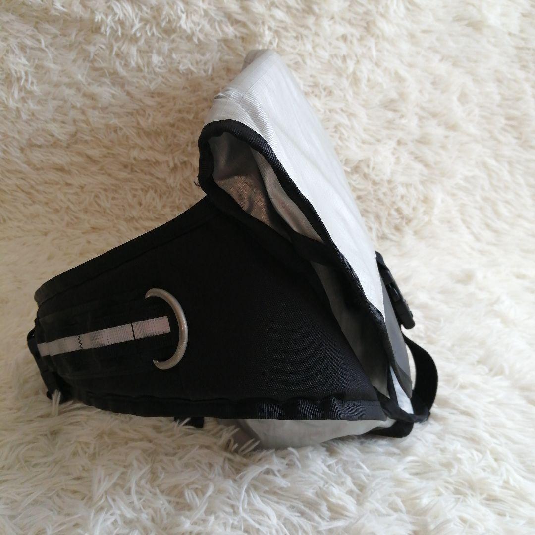 CHROME メッセンジャーバッグ シルバー/ブラック