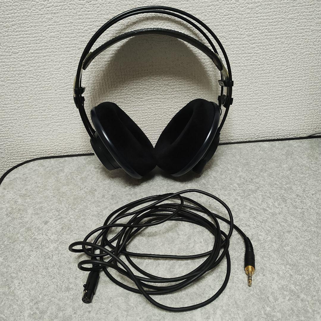 AKG K702です。