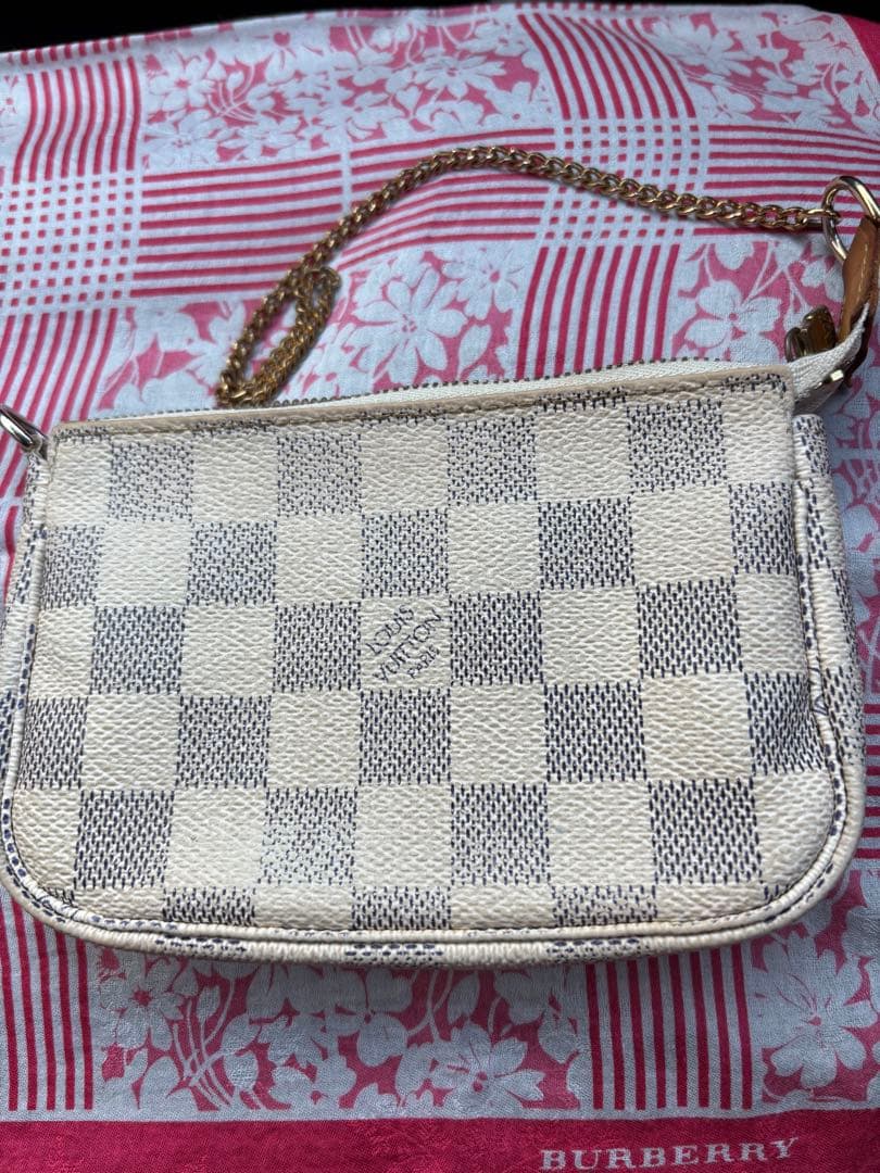 ルイヴィトンポーチ