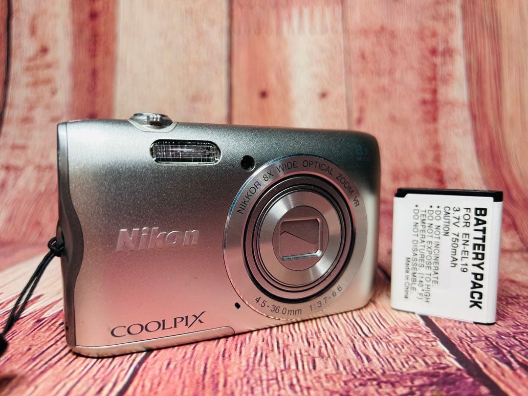 Nikon ニコン COOLPIX A300 シルバー デジタル