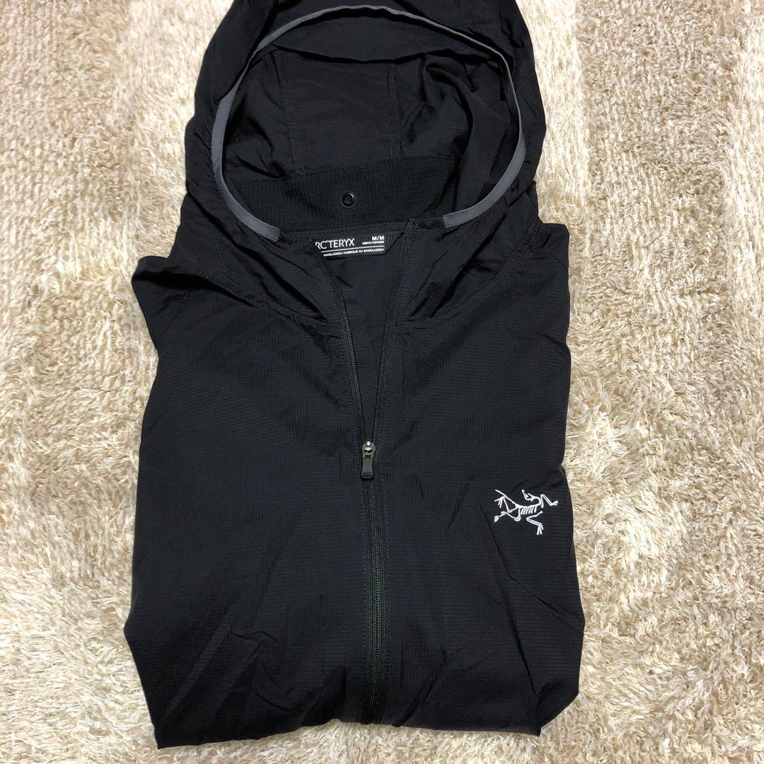 アークテリクスナイロン　パーカー