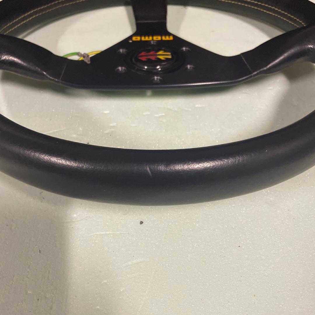 MOMOステアリング(TYP V35 KBA70068)