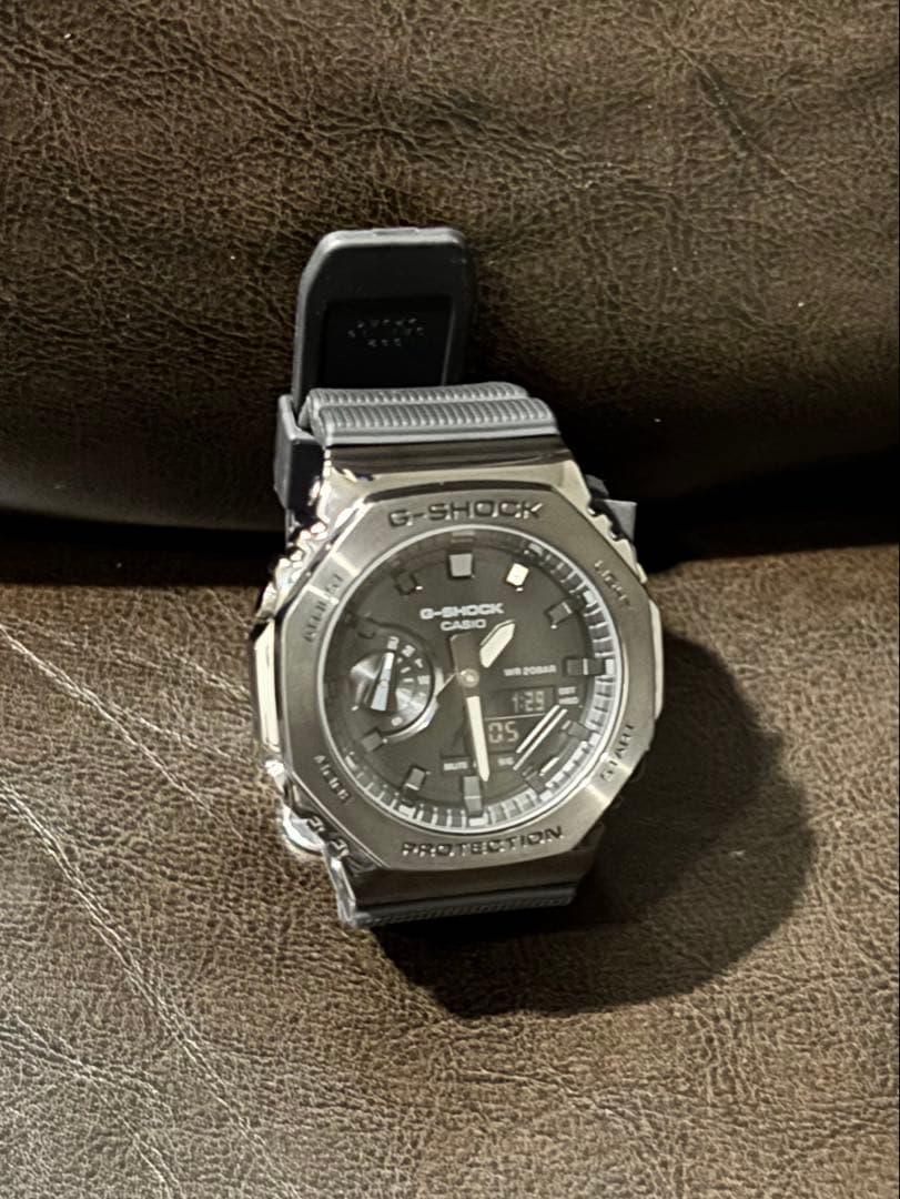 保証付き 美品 G-SHOCK GM-2100BB-1AJF メタルカバード
