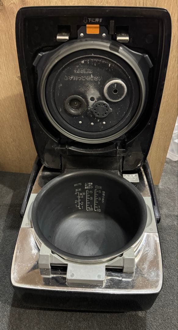 象印 炎舞炊き 圧力IH炊飯ジャーNW-LA10 2021年製