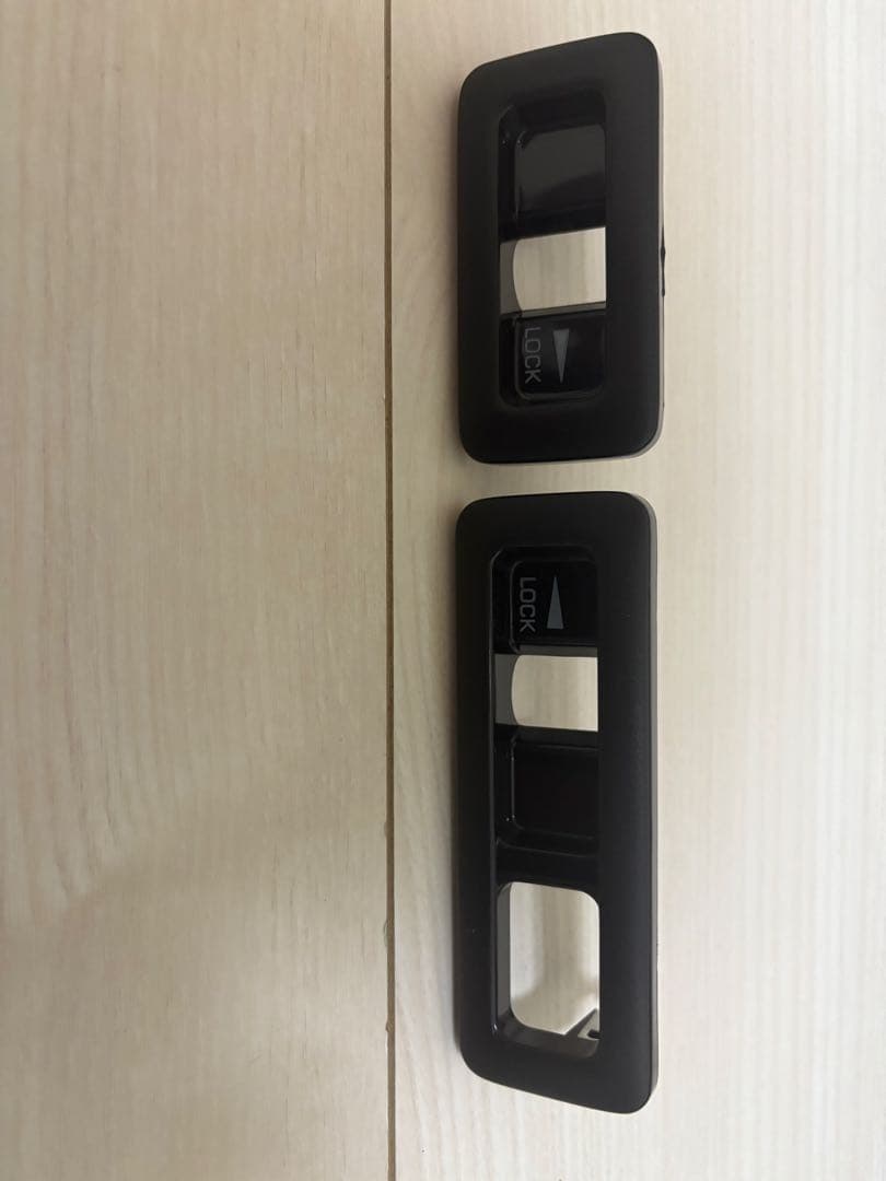 70スープラ　新品未使用　ドアロックスイッチパネル