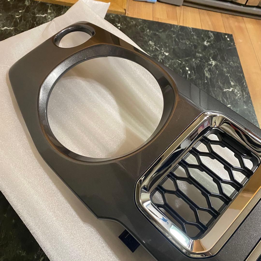 ジムニー　ノマド　純正　フロントグリル　未使用品 ジムニー グリル
