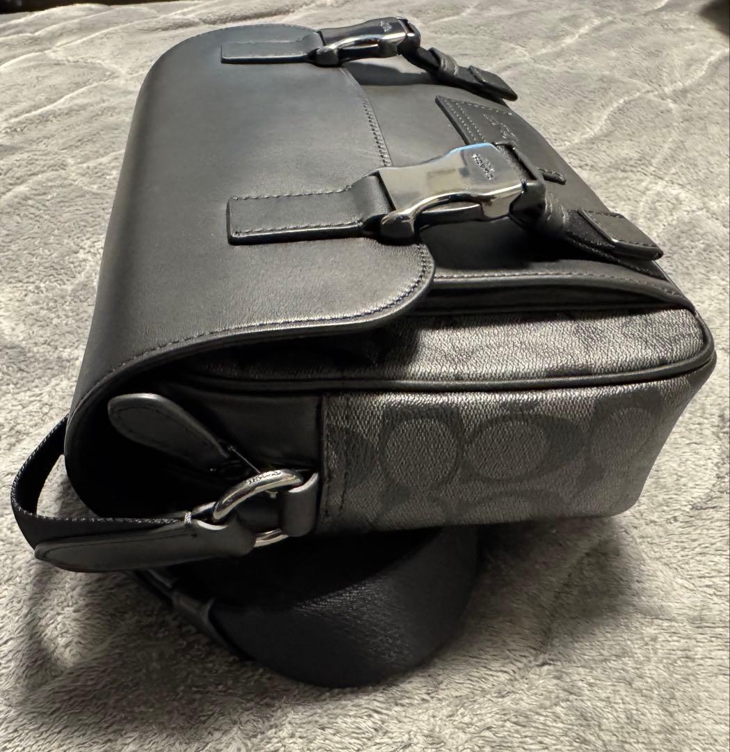 『中古美品』コーチ（coach）　メッセンジャーバッグ