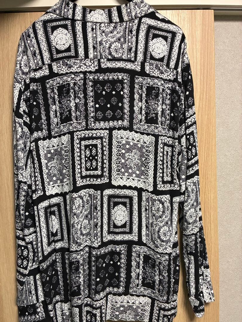 ゴジラ　supreme レーヨンシャツ　長袖シャツ　総柄