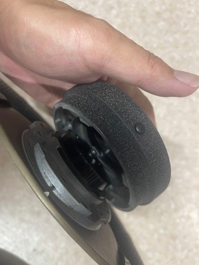 momoステ　クイックリリース付き　おまけハンドル