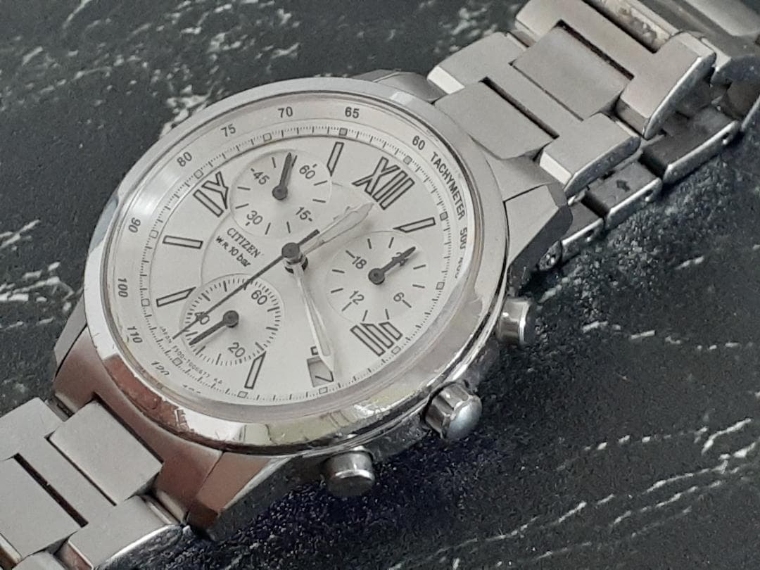 超美品【多機能・稼働品】CITIZEN シチズン クロノグラフ シルバー