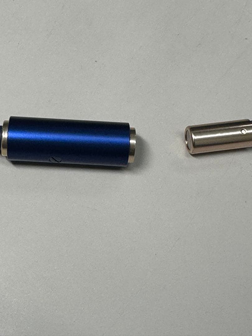 【直営限定色】V4パワーネックレスネオプラスYOX00024 ネイビー/ゴールド