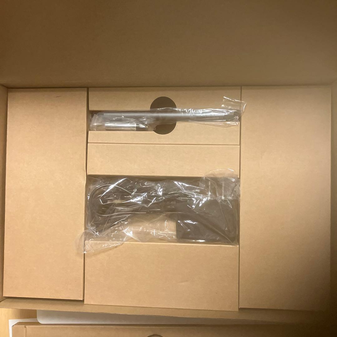 Z会専用タブレット 第2世代 本体とACアダプター