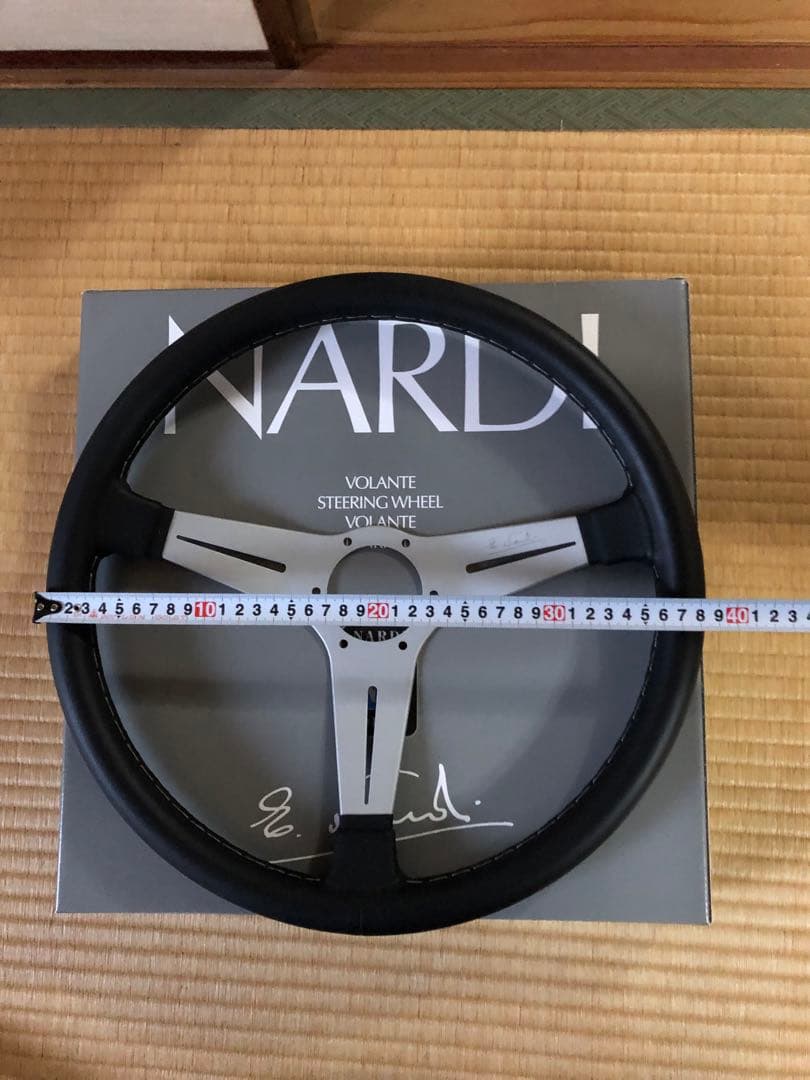 ナルディステアリング38㎝
