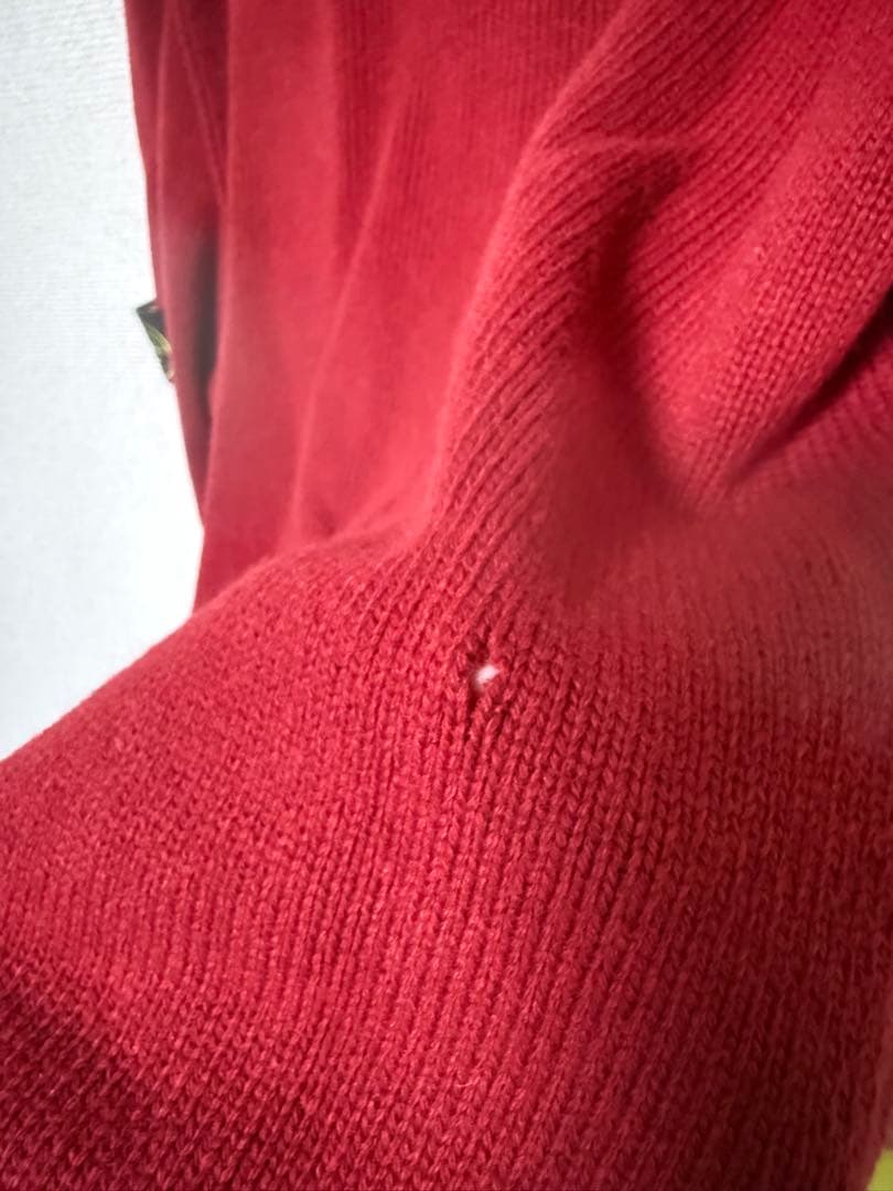 Stone  赤 ボタン付きカーディガン ニット