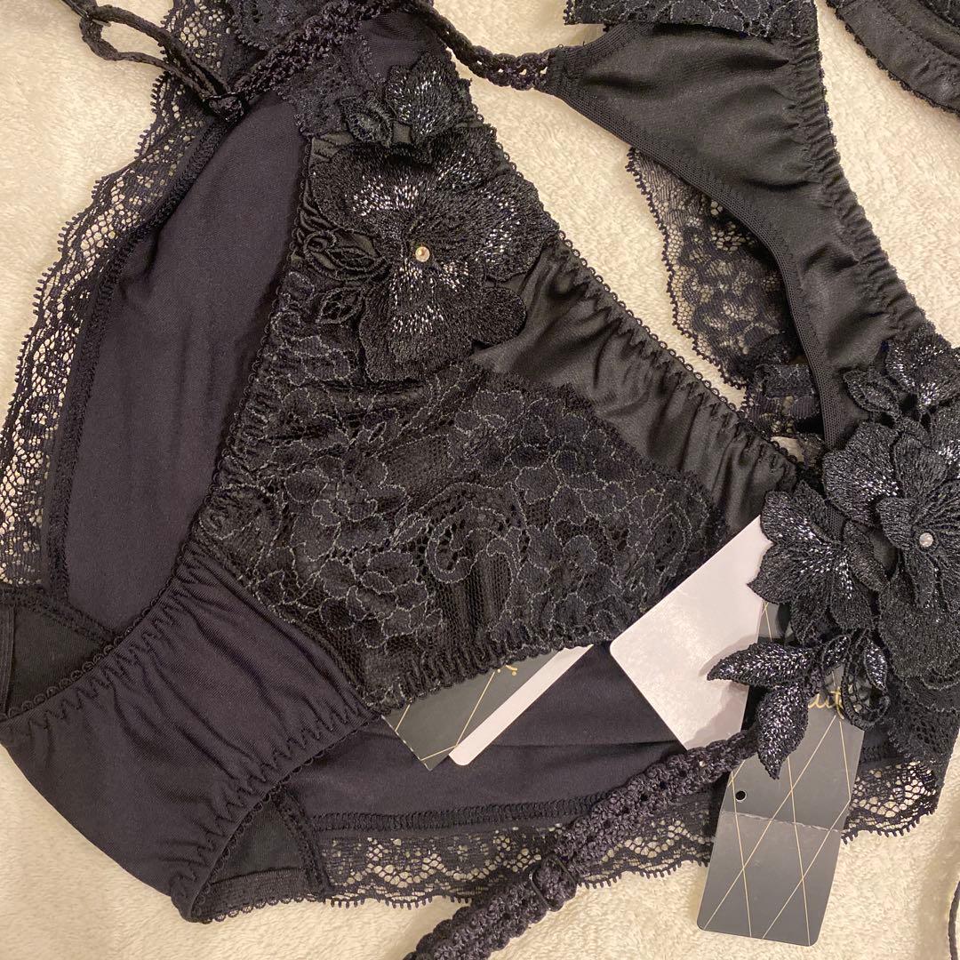 サルート 75Gキューティーハニー ブラックG75&Lショーツ&ガーター