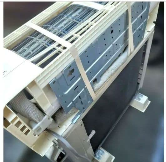 【極美品/低稼働】SHARP プラズマクラスターエアコン（室内機)