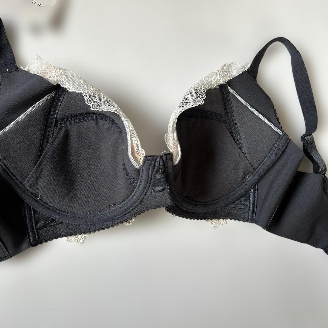 ワコールWacoalパルファージュ　E70＆Lセット