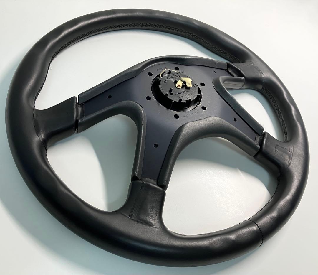 NARDI ナルディ GARA4 ステアリング36cm/ホーンボタン/MOMO