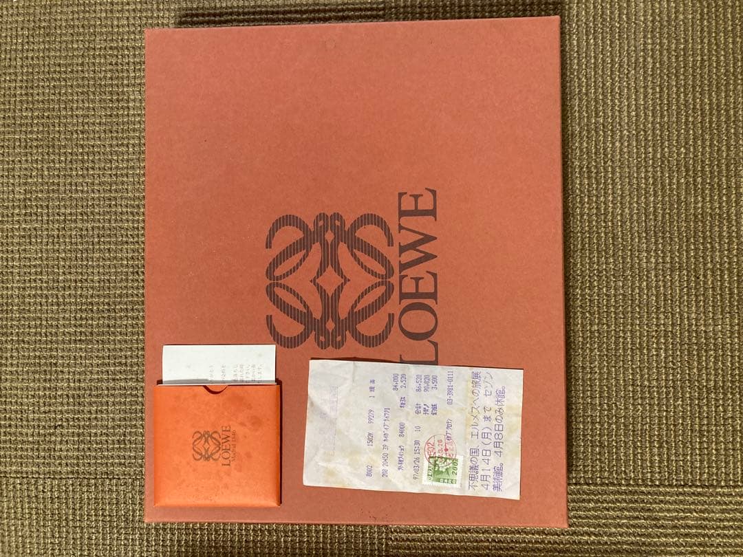 古い　LOEWE と GUCCI