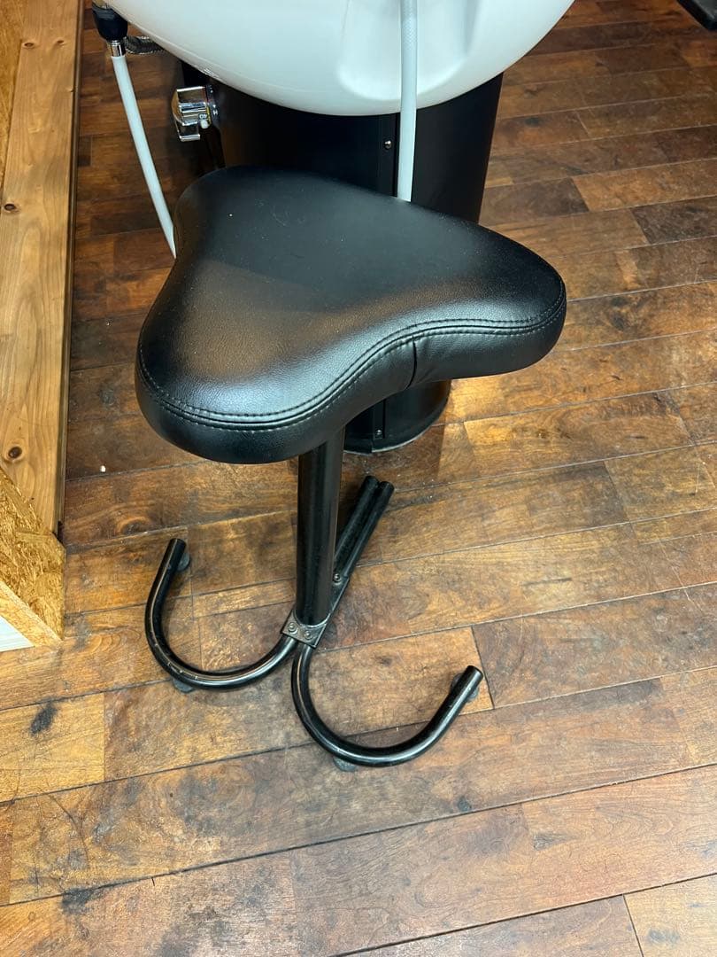 美容室　オオヒロシャンプー台　ブラック　　大広製作所　山口県防府市