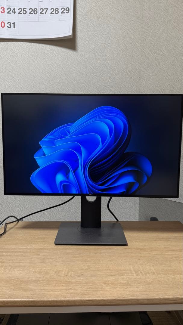 DELL 4Kモニター U2720QM