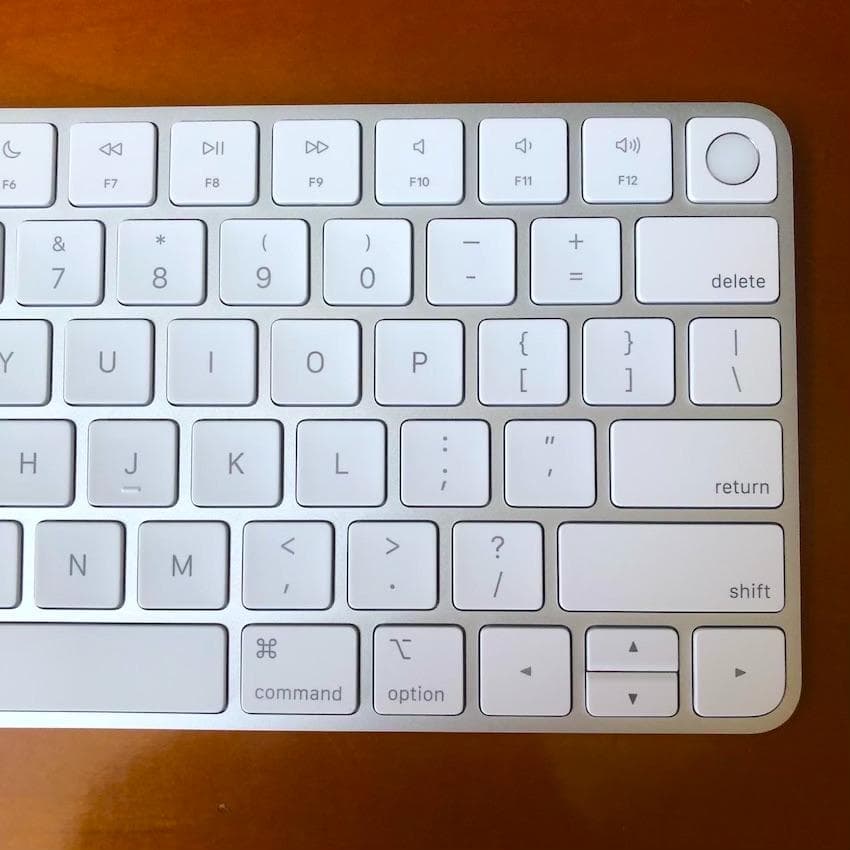 使用僅少｜Touch ID｜Magic Keyboard｜US｜アップル｜純正