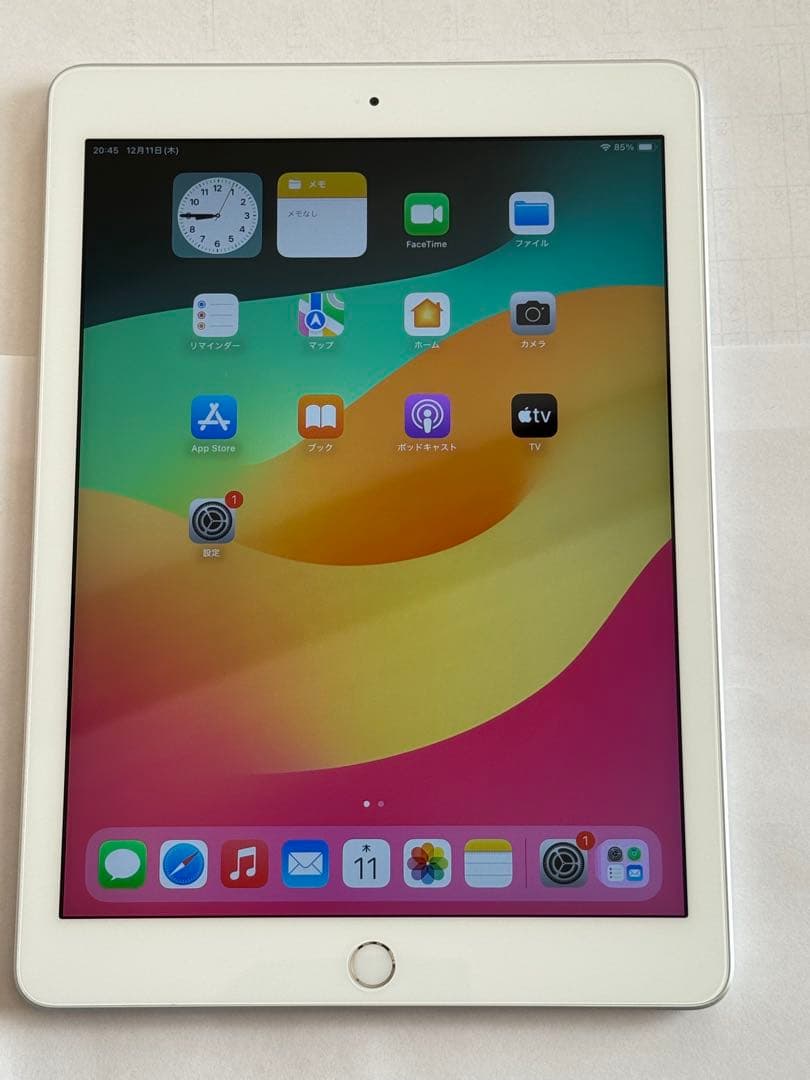 Apple iPad （第6世代）9.7インチ シルバー 本体