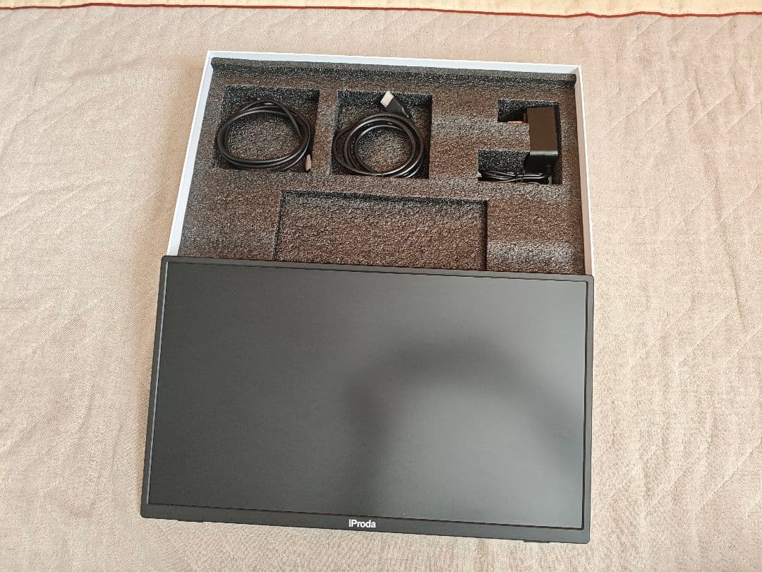 ミニPC SkyBarium MN58U 18.5インチモバイルモニター付