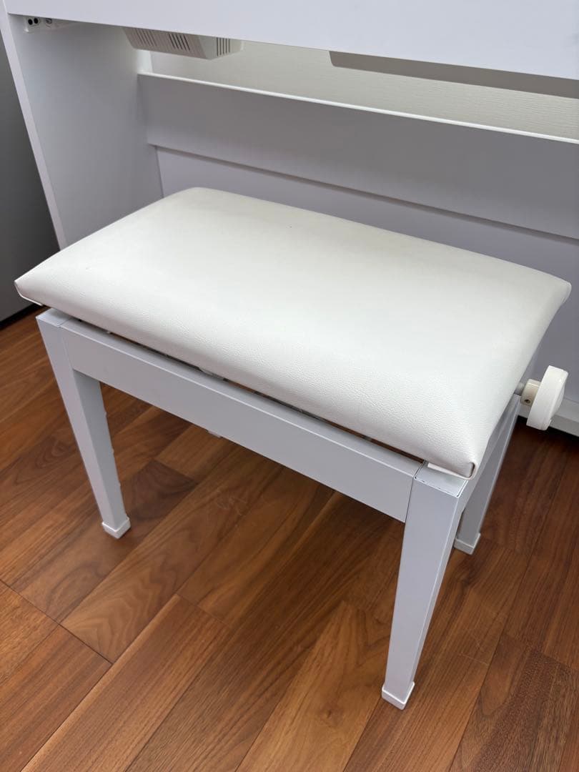 ピアノ椅子　CASIO（PX-2000GP）