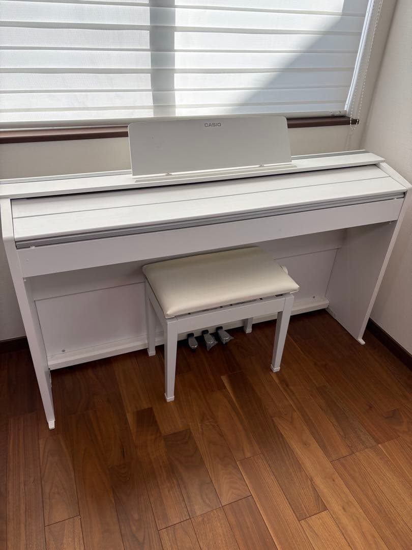 ピアノ椅子　CASIO（PX-2000GP）