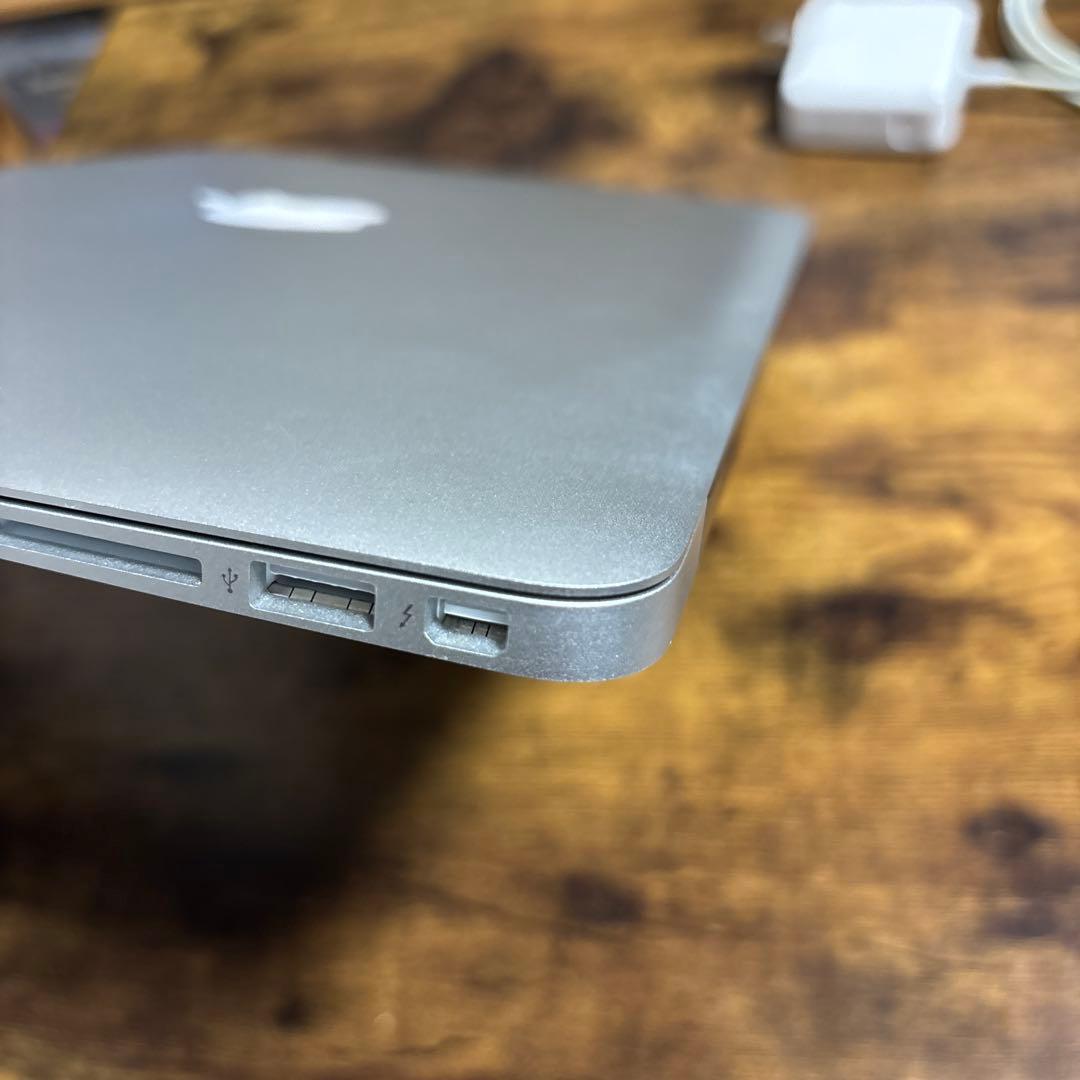 MacBook本体 MacBook air 13-inch 2015 4GB 128GB