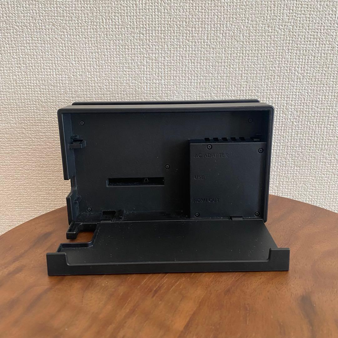 NintendoSwitch 本体　箱無し(HDMIケーブルは純正ではありません