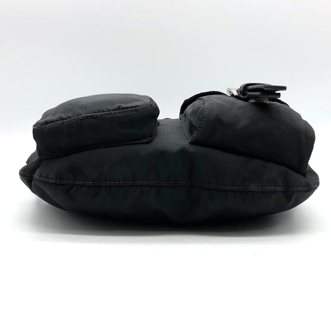 プラダ ウエストバッグ 三角ロゴプレート ベルト ナイロン レザー BM0010