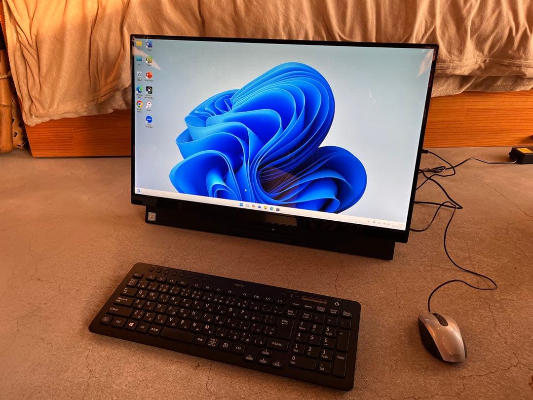 NEC lavie デスクトップPC Windows11 SSD office
