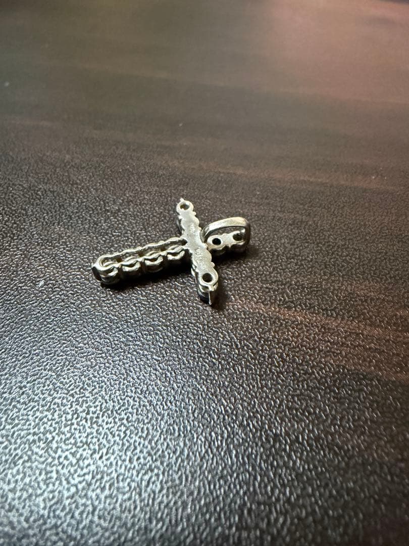 K10WG（ホワイトゴールド）ブラックダイヤモンド1.30ctクロストップ