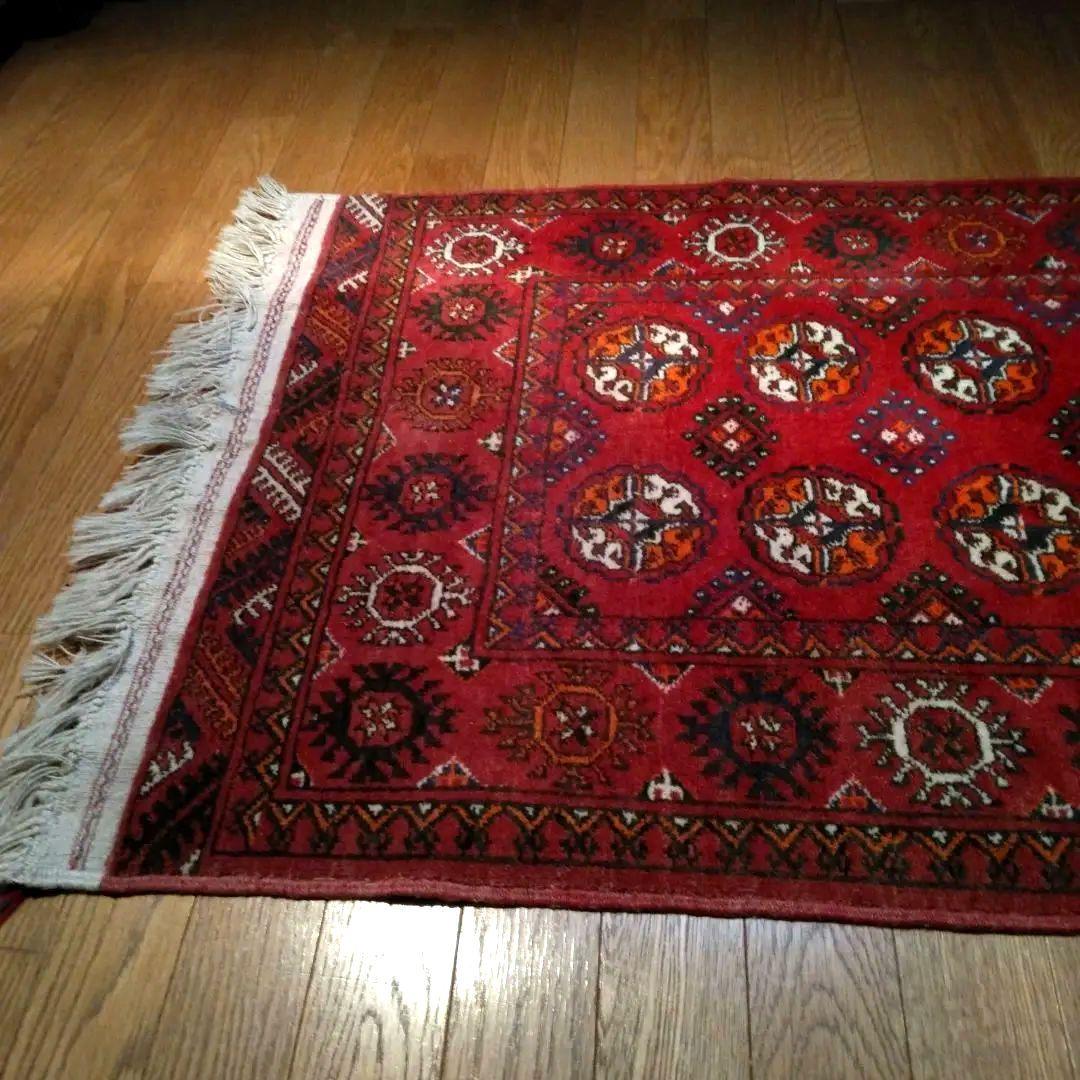 手織りヴィンテージラグ　トライバルラグ　トルクメン絨毯