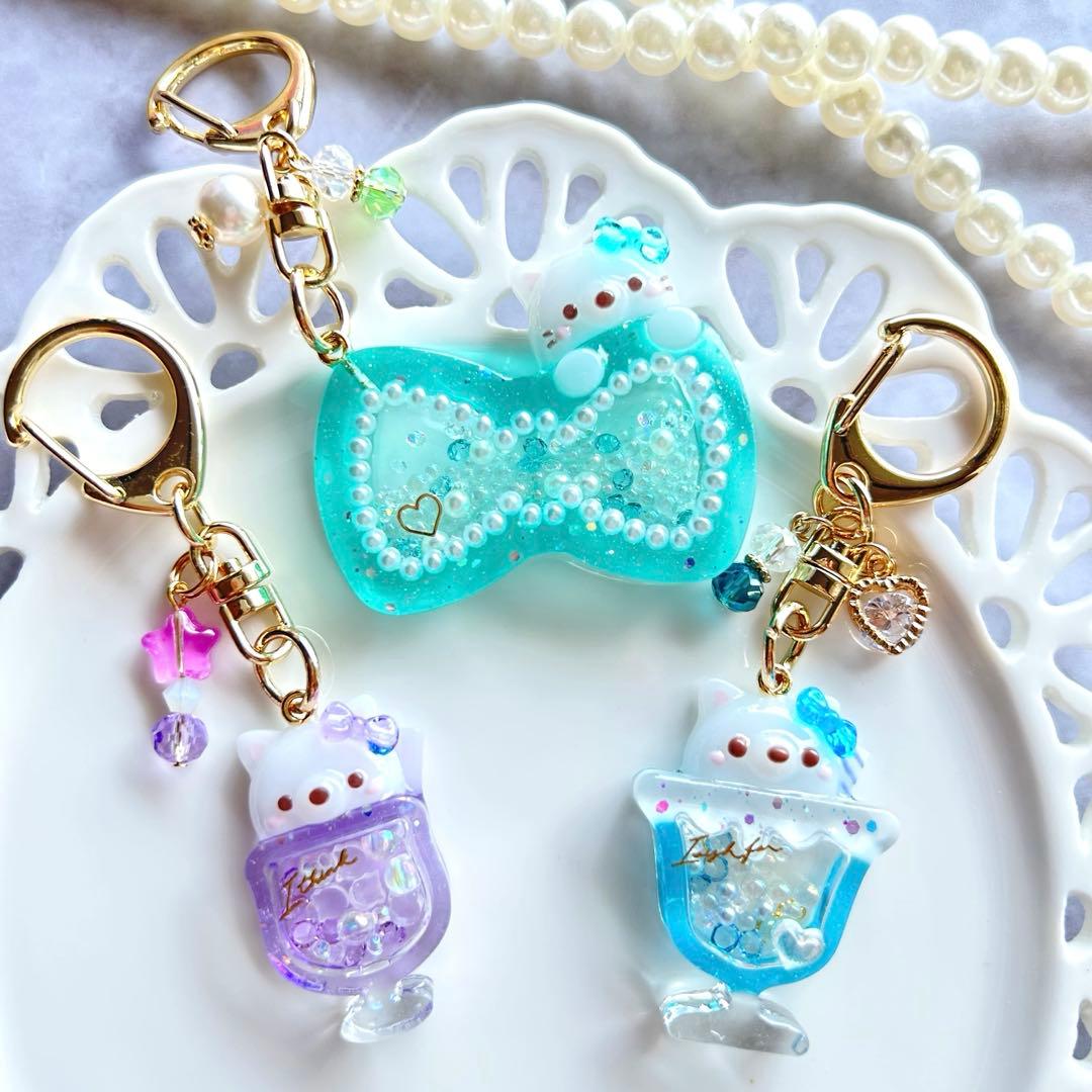 猫　マカロン　フェイクスイーツ　キーホルダー　グリーン　シェイカーキーホルダー