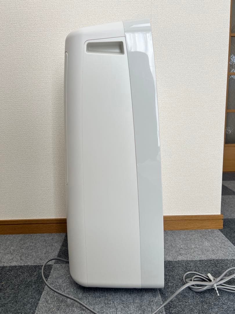 美品　SHARP CV-J120-W 2020年製　空気清浄機