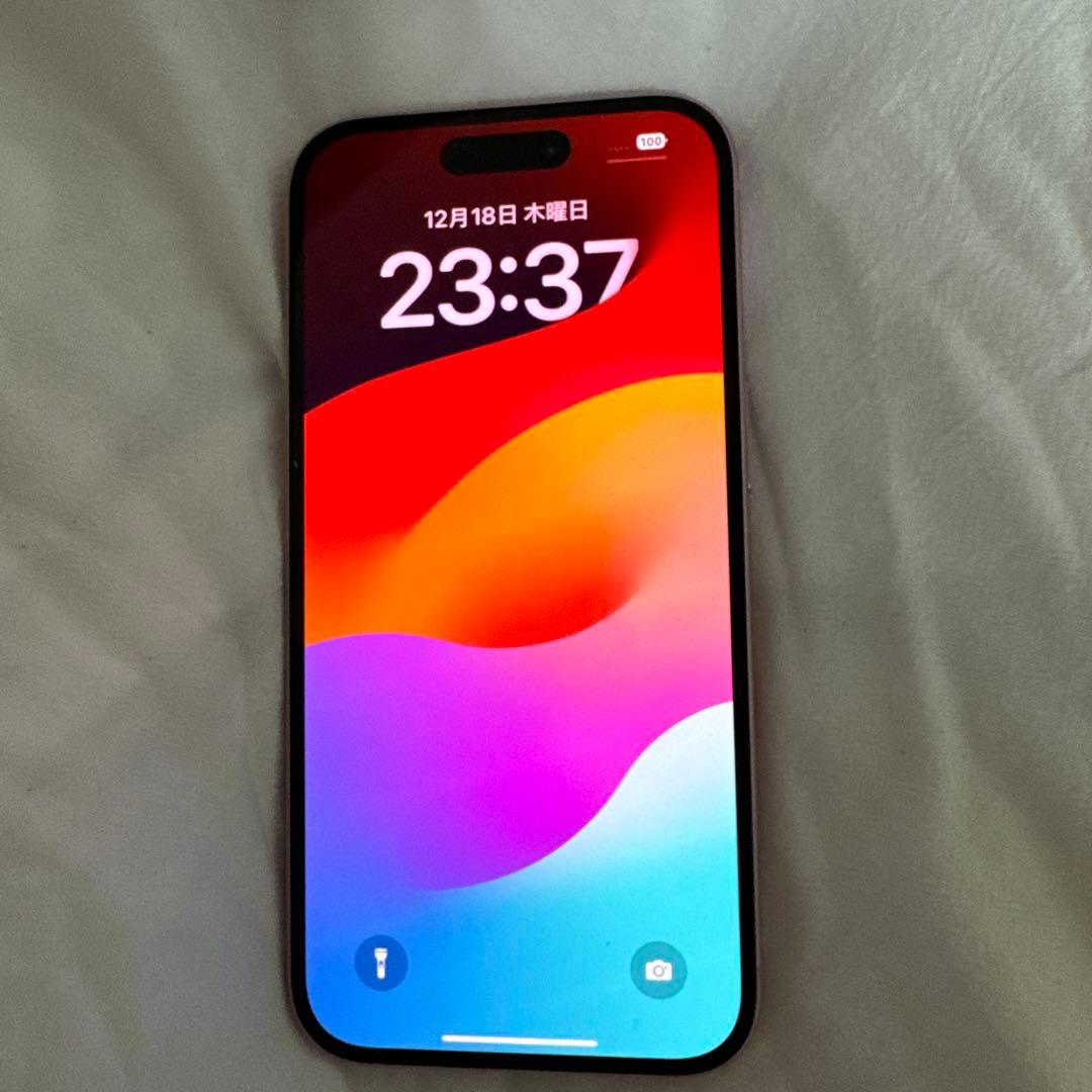 携帯電話本体 iPhone 15 256g