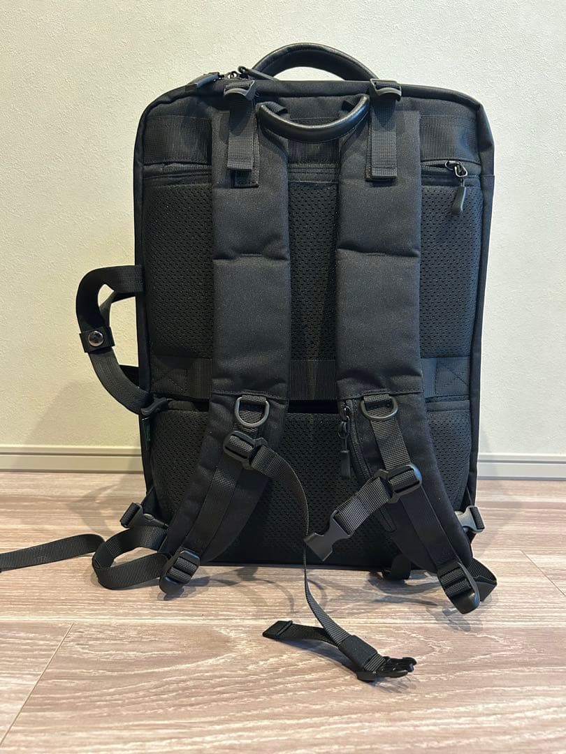 【ほぼ新品】Evoon マルチビジネスリュック5.0