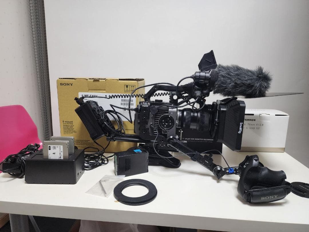 Sony FX6 本体（ベーシック構成）出品