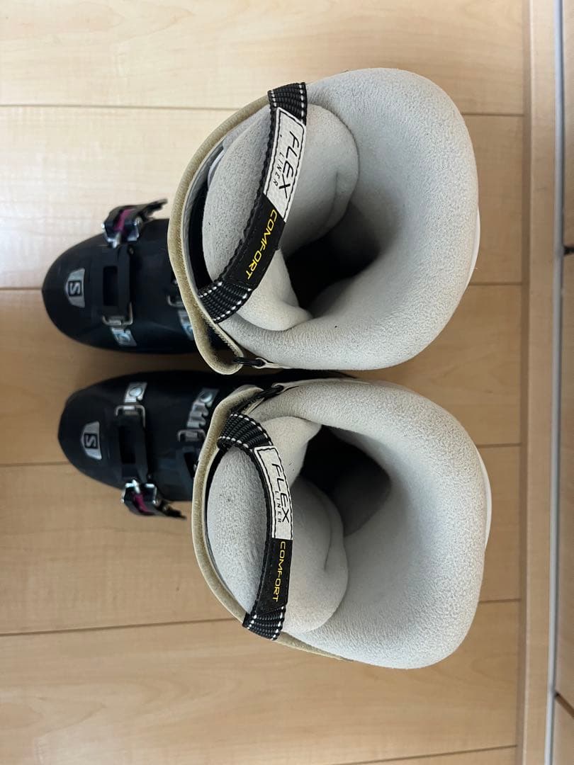 Salomon 24cm 女性用スキーブーツ