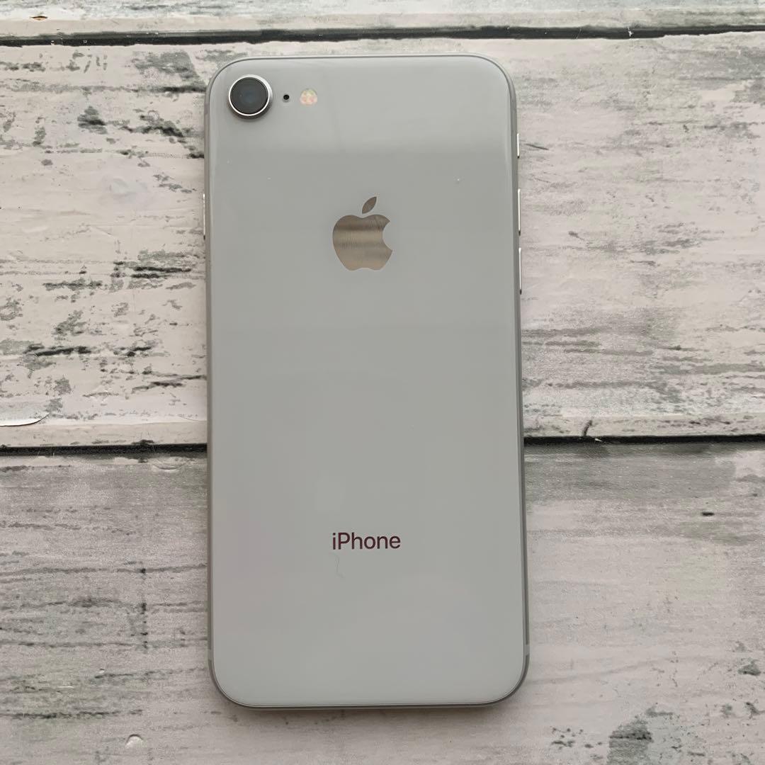Apple iPhone 8 64GB シルバー 100% 本体のみ