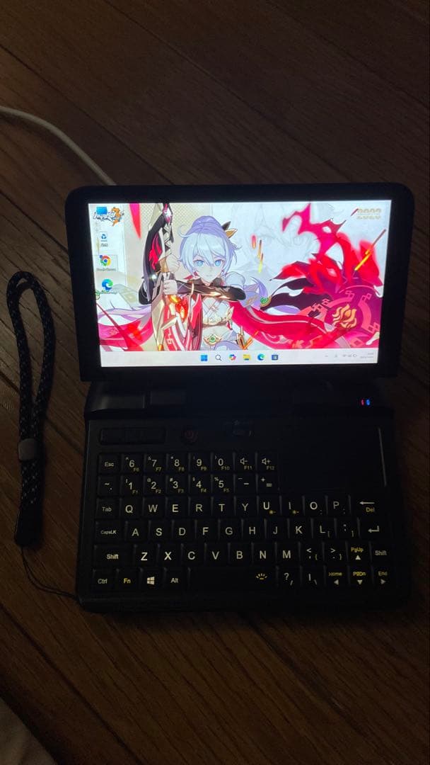 GPD MicroPC N4100/8GB/128GBオフィスとアダプタ付き