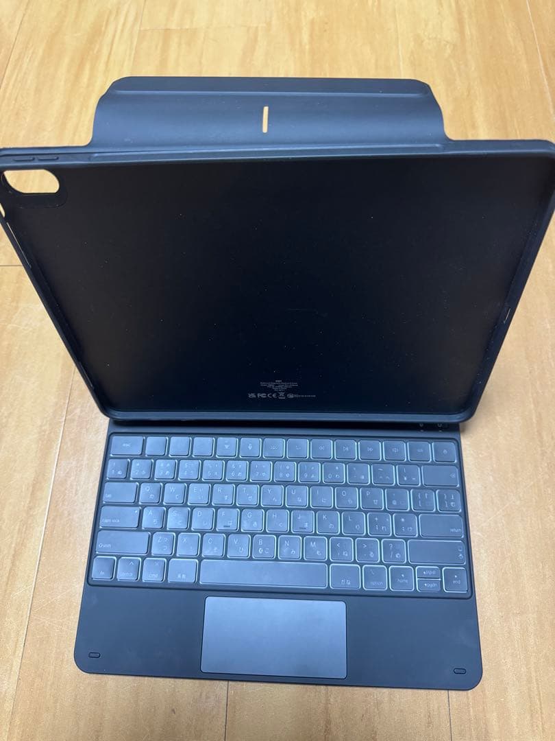 ESR iPad Air 13インチ用キーボード付きケース