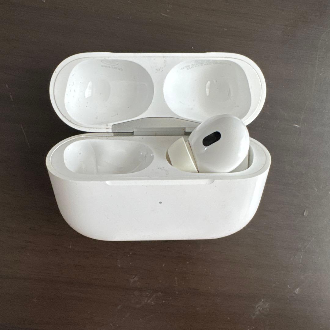 AirPods Pro 第二世代本体 ホワイト　右耳