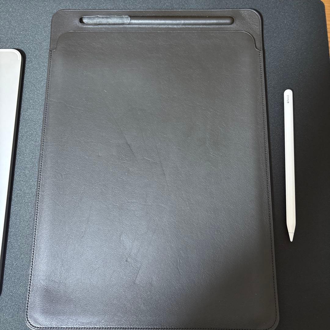 ほぼ未使用 iPad Pro 12.9 第6世代 M2 128GB おまけ付き