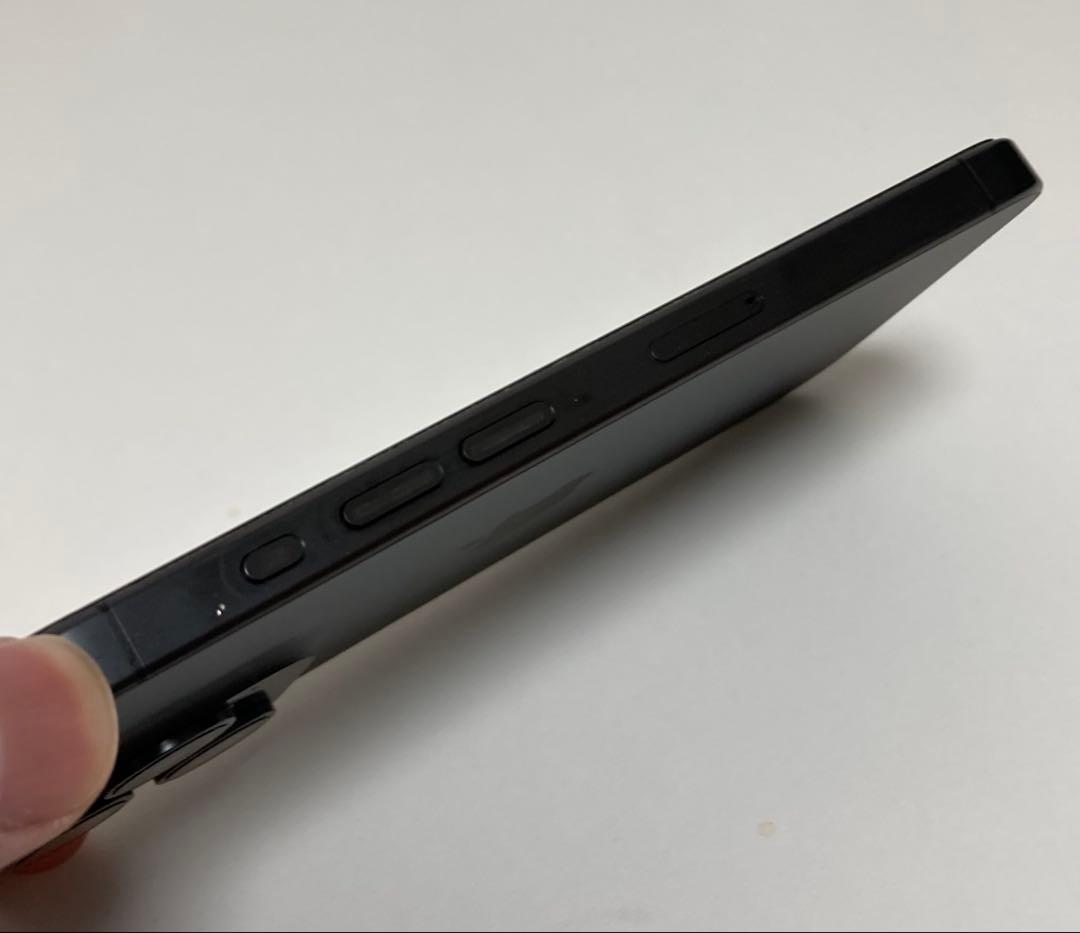 iPhone 15 pro 128GB SIMフリー　ブラックチタニウム